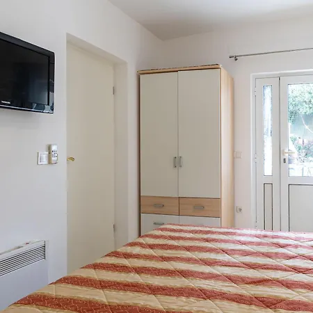 Star 2 Apartamento *